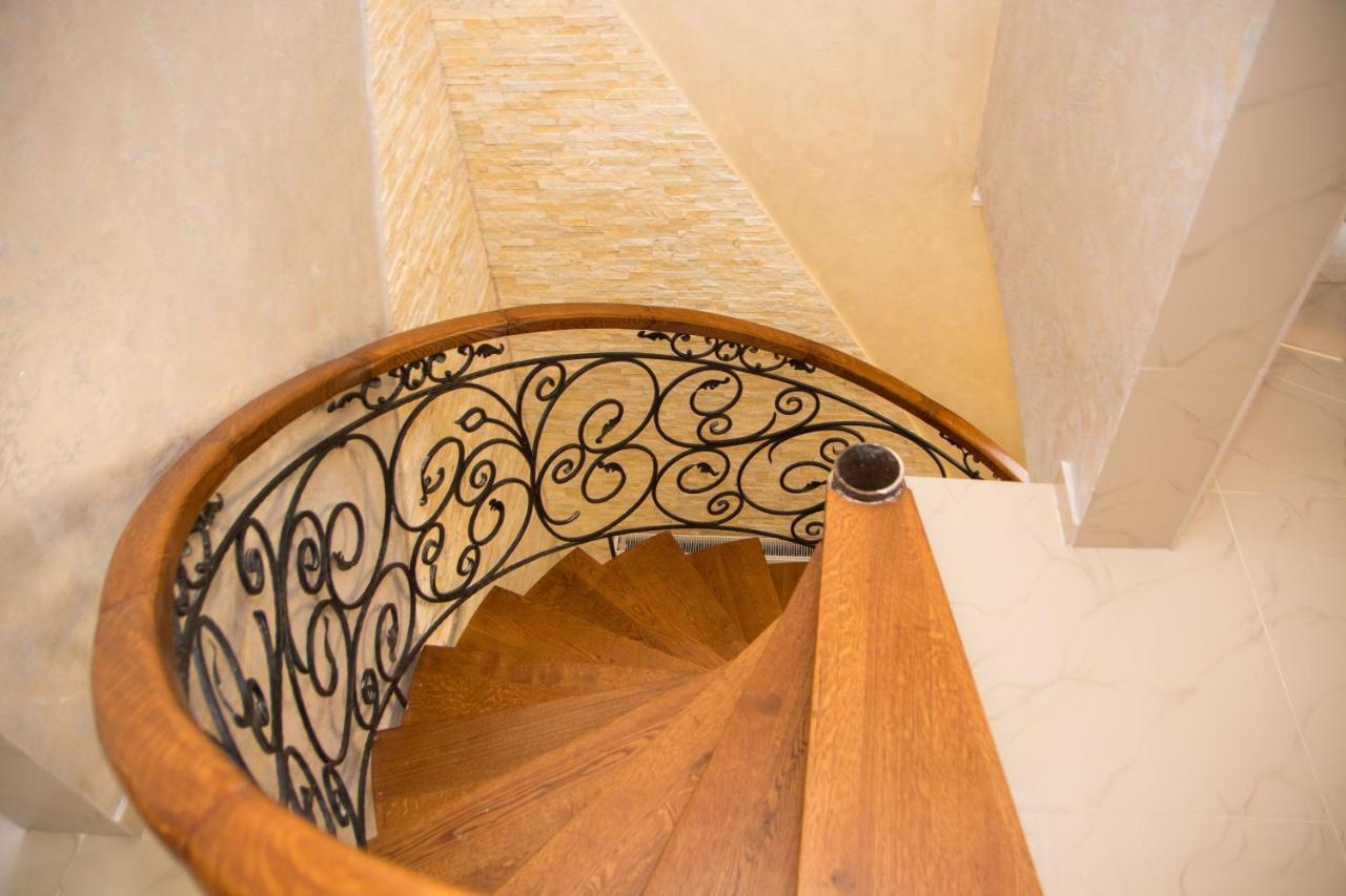 Casa Alex Si Alexia Hotel Jiblea Veche Ngoại thất bức ảnh